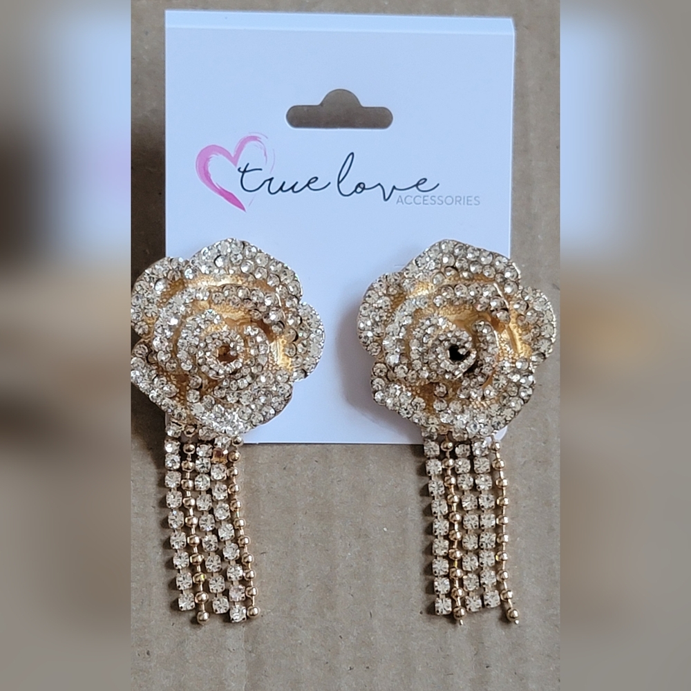 True Love Rhinestone Flower Earring
